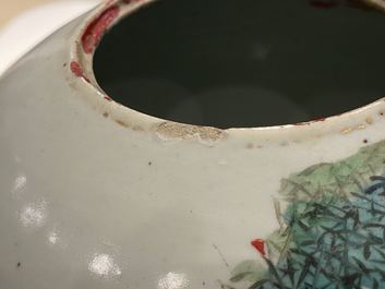 Quatre vases en porcelaine de Chine qianjiang cai, 19/20&egrave;me